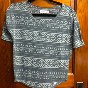 Hollister XS shirt